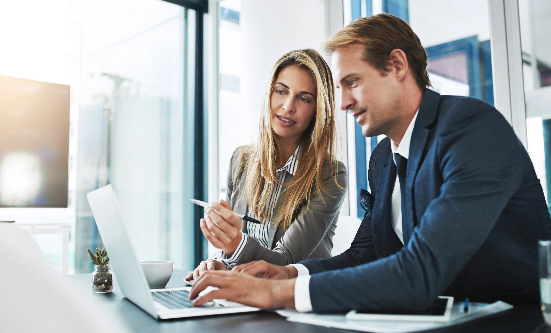 modern technology consulting office professional